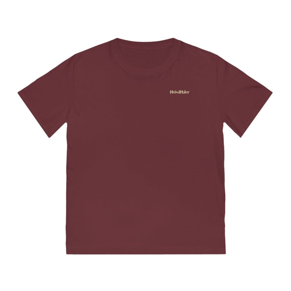 Vue de face du t-shirt Le Bonheur - Un Etat d'Esprit" Bio Homme 09.3. Logo MoOodMaker doré placé au niveau du coeur sur fond burgundy.