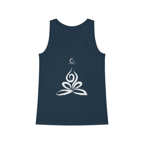 Vue face du débardeur collection Cécile Taric yoga en navy avec le symbole du feu en blanc, de production en coton biologique pour femme